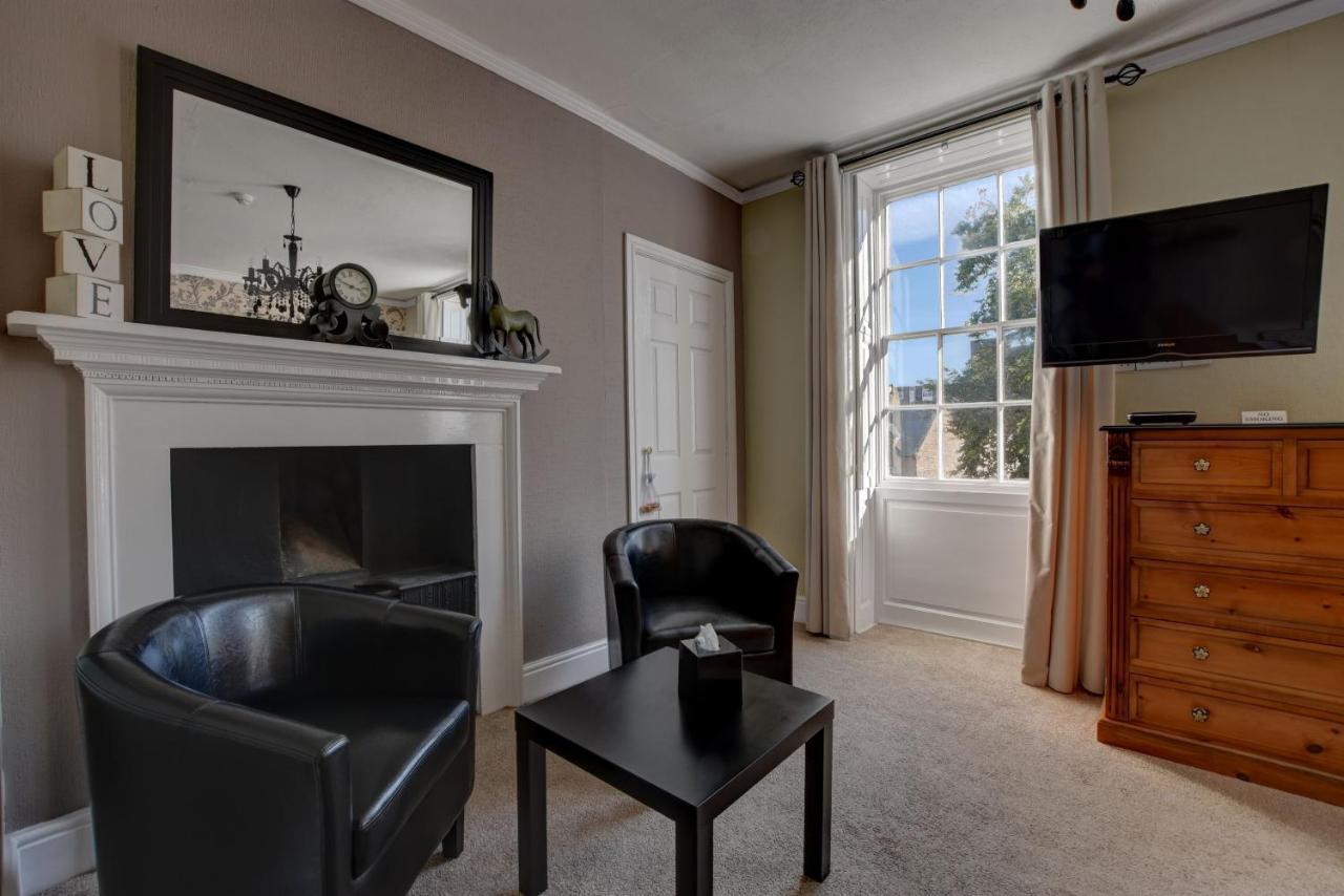 White Linen Whitby, Room Only Екстериор снимка