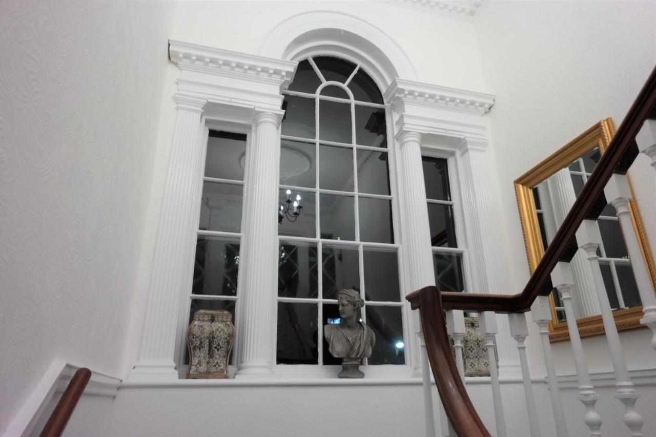 White Linen Whitby, Room Only Екстериор снимка