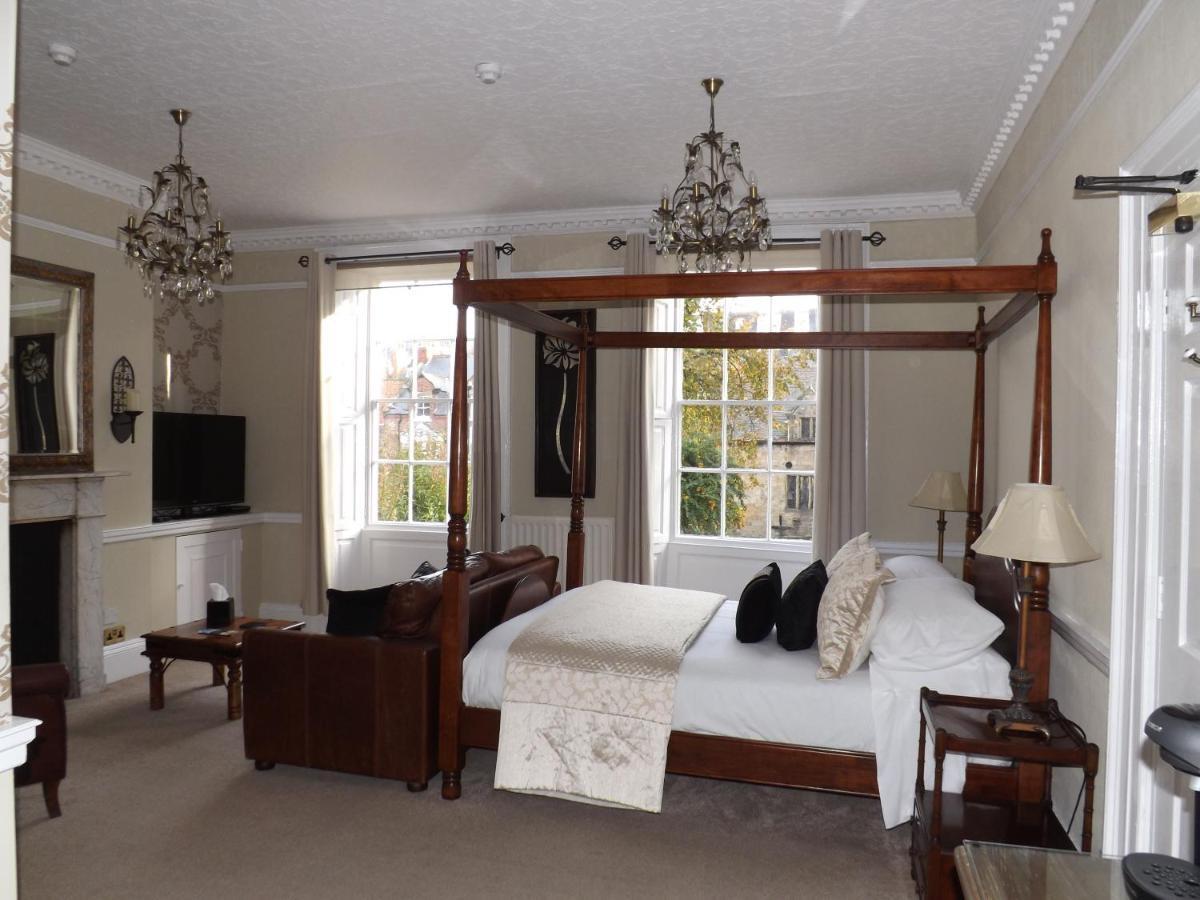 White Linen Whitby, Room Only Екстериор снимка